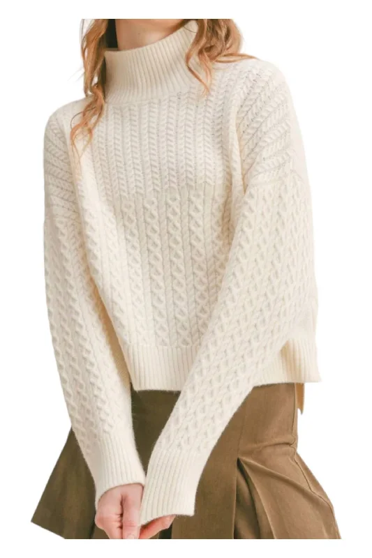 Liss Turtleneck Sweater In Ivory